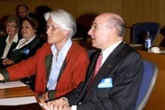 2004-Forum-BBG-12_JPG