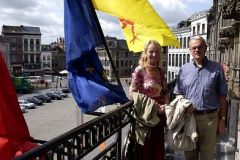 2004-07-Mons-06-Balcon