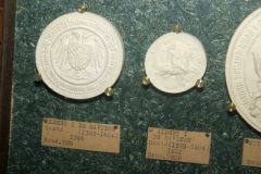 2004-07-Mons-13-Cachets