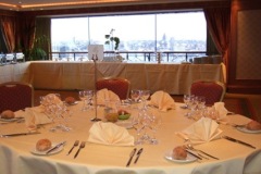 2008.04.26.35-Maifeststisch